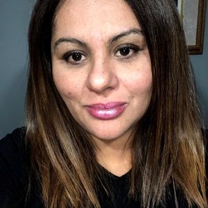 Meet your Posher, Janeth